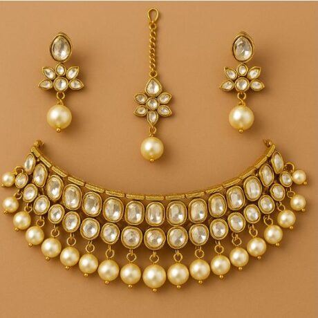 Rajwada Kundan Choker Set- Traditional choker with matching earrings and tikka in uncut kundan