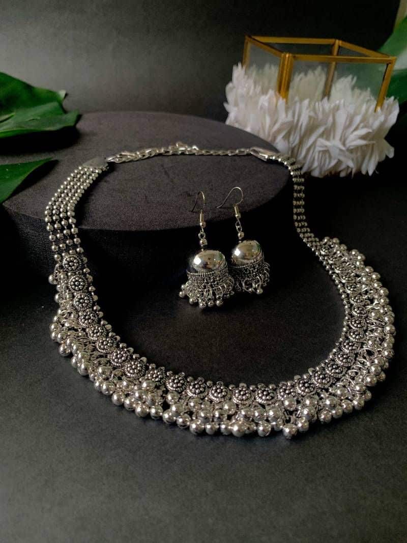 Silver oxidized jewelry
